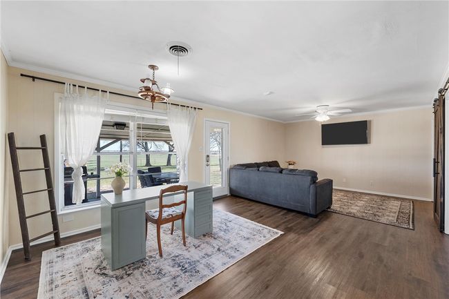 5132 Cedar Rock Pkwy, House other with 3 bedrooms, 2 bathrooms and 2 parking in Crawford TX | Image 15