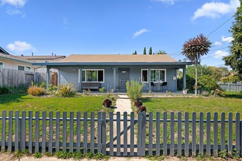 916 W Micheltorena St, SANTA BARBARA, CA, 93101-4712 | Card Image