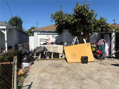 529 E 224th St, Carson, CA, 90745-4004 | Card Image