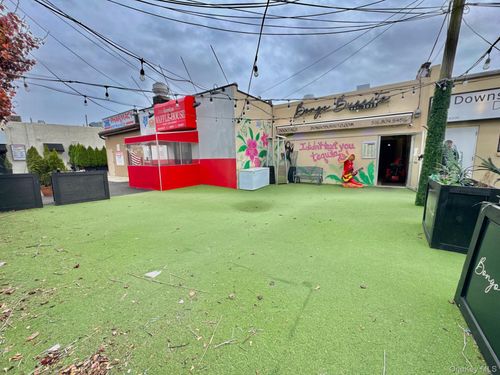 3925 Merrick Rd, Seaford, NY, 11783-2823 | Card Image