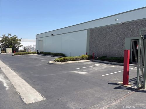 1219 W Mahalo Pl, Compton, CA, 90220-5446 | Card Image