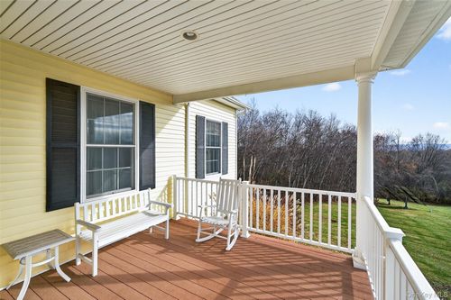 106 Fox Hill Run, Rock Tavern, NY, 12575-5605 | Card Image