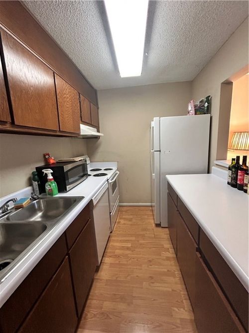 apt-d105-152 E University Dr, AUBURN, AL, 36832-6737 | Card Image