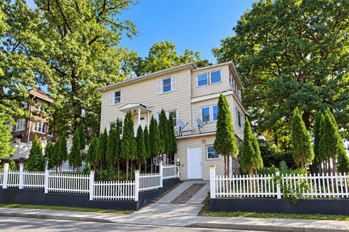 125 Caryl Ave, Yonkers, NY, 10705-4405 | Card Image