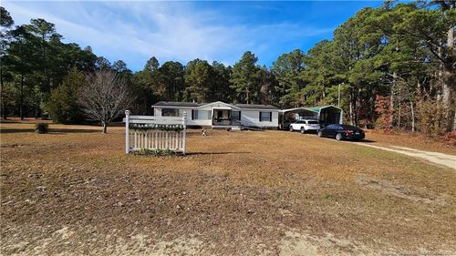 2156 Maxton St, Autryville, NC, 28318-6911 | Card Image