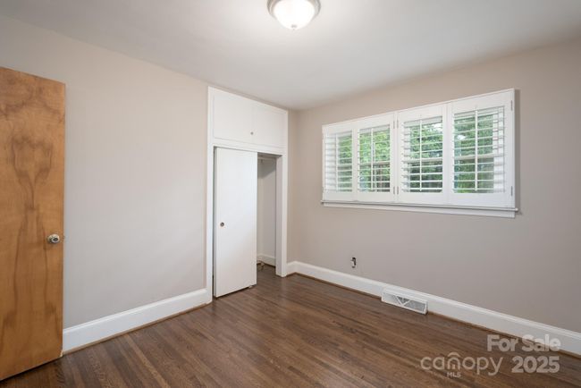 Secondary Bedroom | Image 18