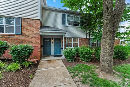 9102 Swan Cir, Saint Louis, MO, 63144-1624 | Card Image