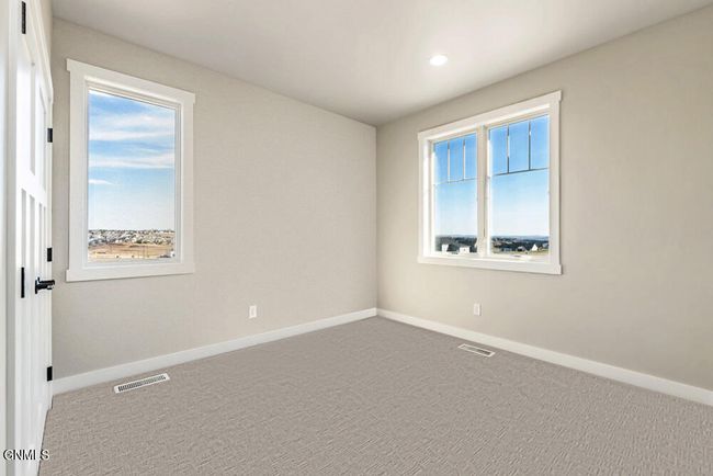 2020 Prairie Hawk Dr, Townhouse with 3 bedrooms, 2 bathrooms and null parking in Bismarck ND | Image 24