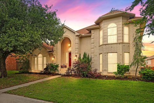 905 Birkshire Dr, Lewisville, TX, 75077-2945 | Card Image