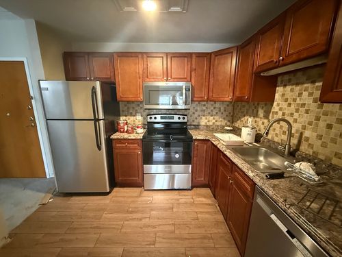 apt-208-14 Heron St, Boston, MA, 02132-4123 | Card Image