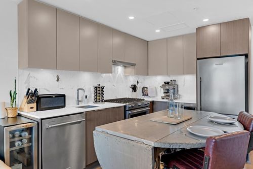 409-648 Lea Ave, Coquitlam, BC, V3J0P1 | Card Image