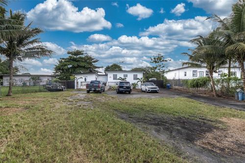 2020 Nw 107th St, Miami, FL, 33167-3815 | Card Image