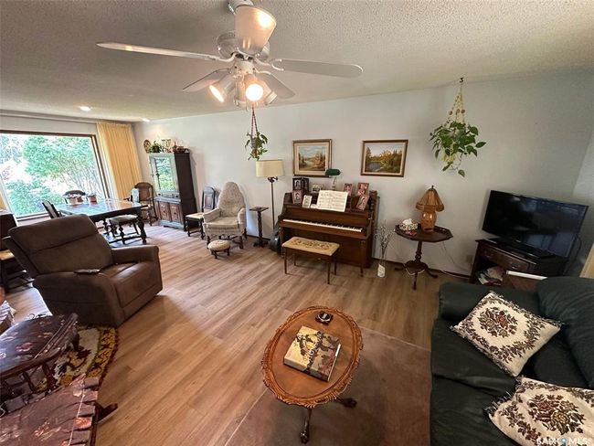 706 Donald St, House other with 5 bedrooms, 4 bathrooms and 2 parking in Hudson Bay SK | Image 8