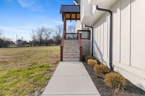 2752 Thompson Station Rd E, Thompsons Station, TN, 37179-5307 | Card Image