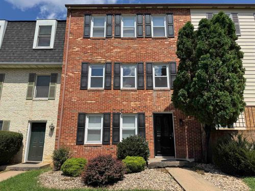 922 Meadowlark Dr, Harrisonburg, VA, 22802-4912 | Card Image