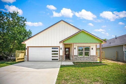 909 Santa Anna Ln, La Porte, TX, 77571-9544 | Card Image