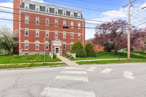 59 Meadow St, Rutland, VT, 05701-3965 | Card Image