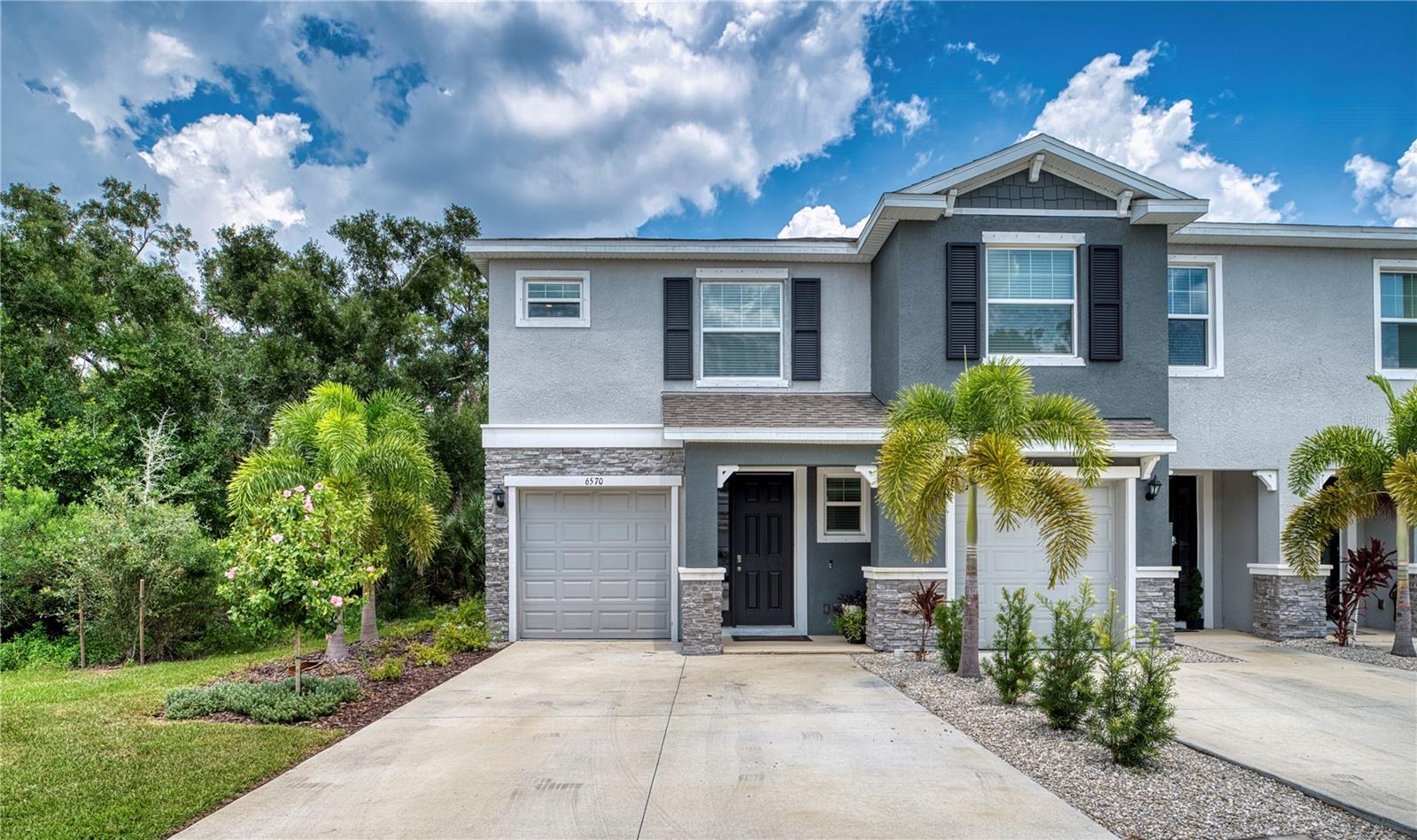 Calypso Coral Ln, Sarasota, FL 34240