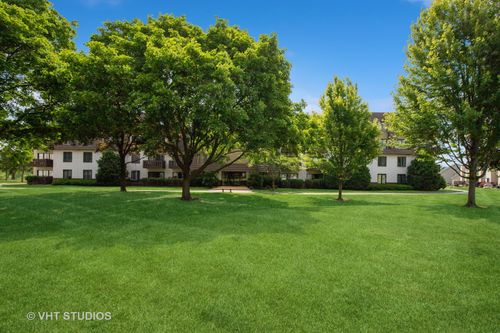 unit-4304-12900 W Heiden Cir, Lake Bluff, IL, 60044-1075 | Card Image