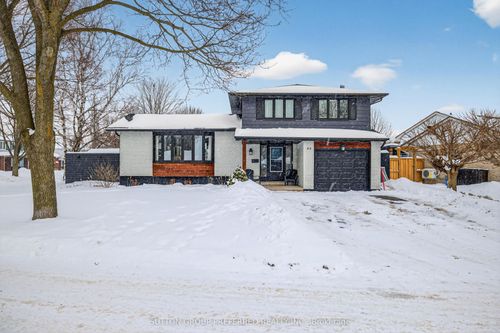 44 Cumberland Cres, London, ON, N5X1B6 | Card Image