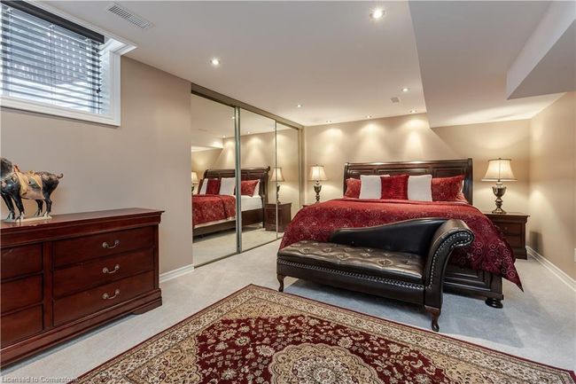 264 Dorchester Dr, House other with 5 bedrooms, 4 bathrooms and 4 parking in Grimsby ON | Image 41