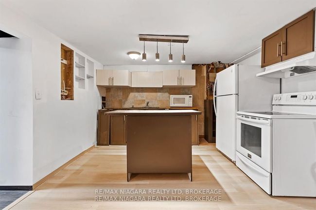 231 W Side Rd, House other with 3 bedrooms, 3 bathrooms and 4 parking in Port Colborne ON | Image 33