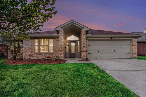 7607 Omaha Dr, Baytown, TX, 77521-8792 | Card Image