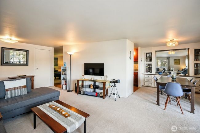 70 E Rustle Way, House other with 3 bedrooms, 2 bathrooms and 2 parking in Grapeview WA | Image 9