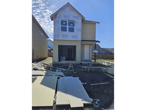 859 Chestnut Way, Silverton, OR, 97381-2533 | Card Image