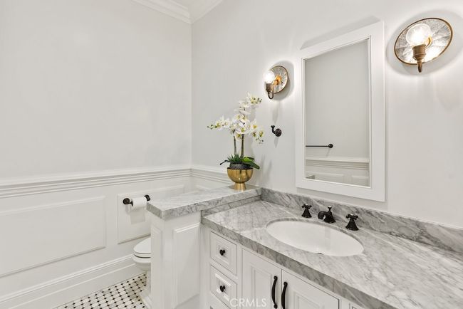 powder room | Image 49