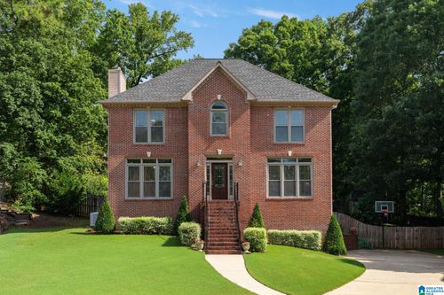 1803 Sandy Ridge Cir, HOOVER, AL, 35244-8288 | Card Image