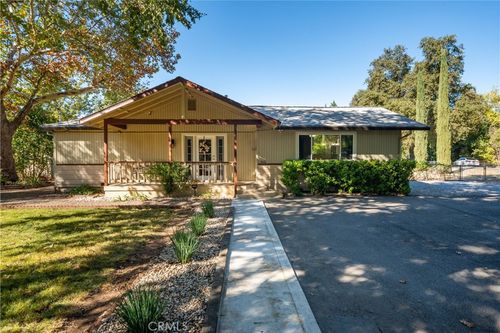 3500 Pioneer Ln, Redding, CA, 96001-4710 | Card Image