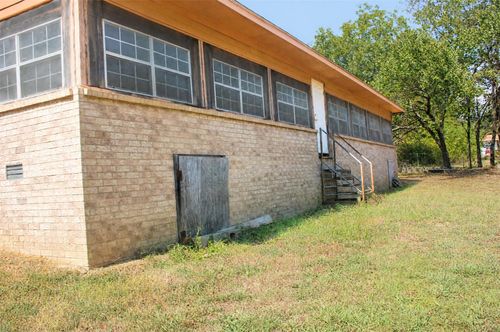 463 W 10th St, Atoka, OK, 74525-2803 | Card Image