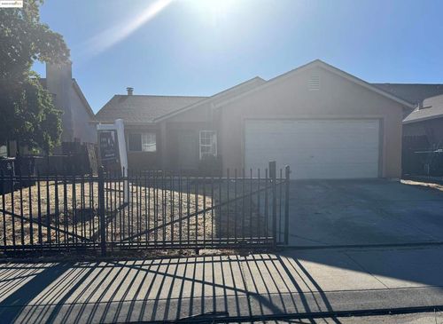 2050 Grey Stone Dr, Stockton, CA, 95206-4651 | Card Image