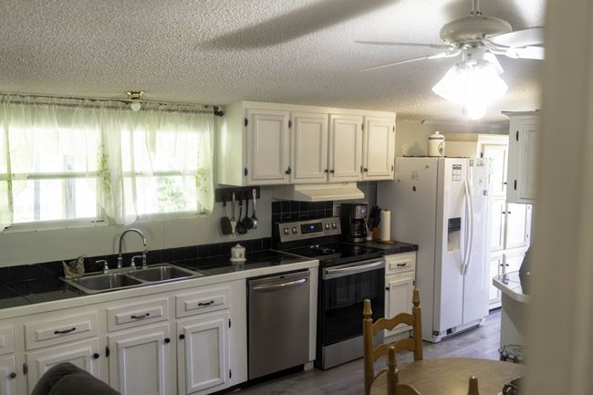 Main House Kitchen | Image 7
