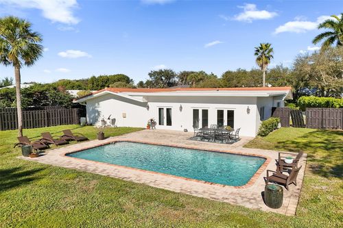 26 Cayuga Rd, Sea Ranch Lakes, FL, 33308-2915 | Card Image