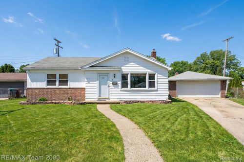 9 Christine Ct, Dearborn, MI, 48124-4003 | Card Image