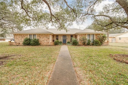 3508 Broad Oak Circle, Bryan, TX, 77802 | Card Image