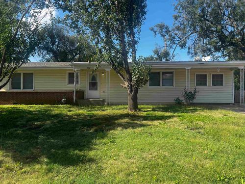 132 Random Rd, Arkansas City, KS, 67005-3909 | Card Image