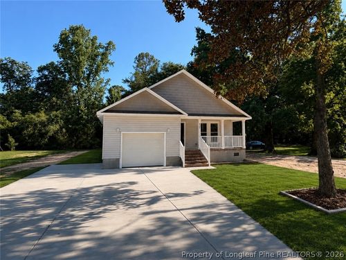 427 Vass Rd, Spring Lake, NC, 28390-9551 | Card Image