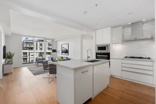 411-528 King Edward Ave W, Vancouver, BC, V5Z2C3 | Card Image