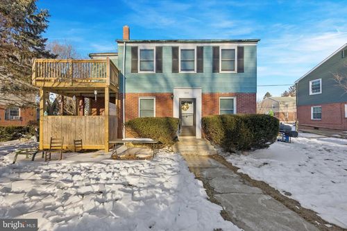 206 W Parkway Ave, CHESTER, PA, 19013-4911 | Card Image