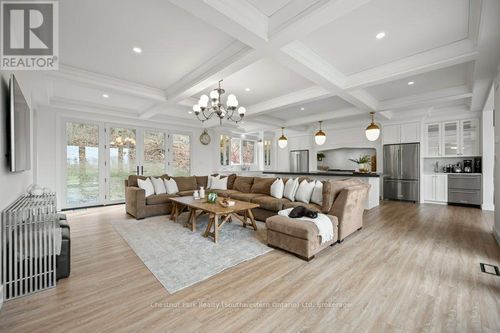 27 Vardon Dr, Guelph, ON, N1G1W8 | Card Image
