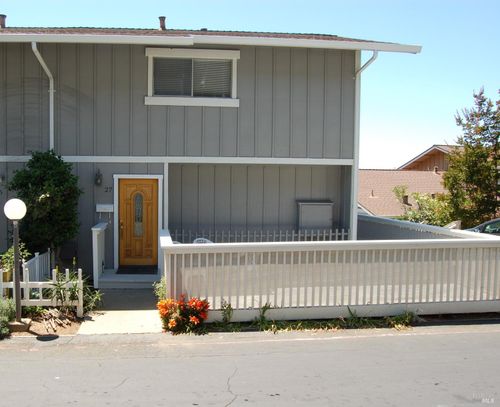 27-117 Sunset Cir, Benicia, CA, 94510-2079 | Card Image