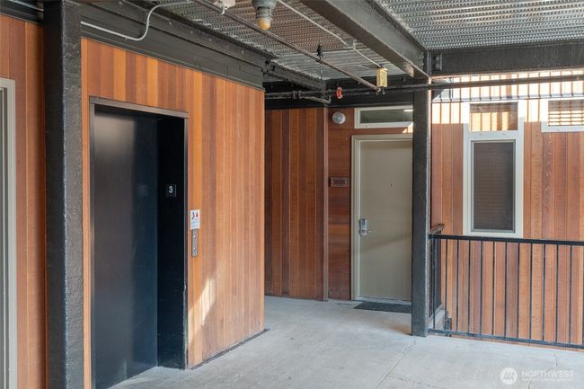 Did you know Chelan Resort Suites has lobby elevators to transport you to every level of the resort in case taking the stairs is not an option? | Image 30