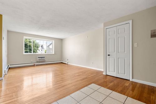 apt-31-15 Staples Ave, Everett, MA, 02149-2248 | Card Image