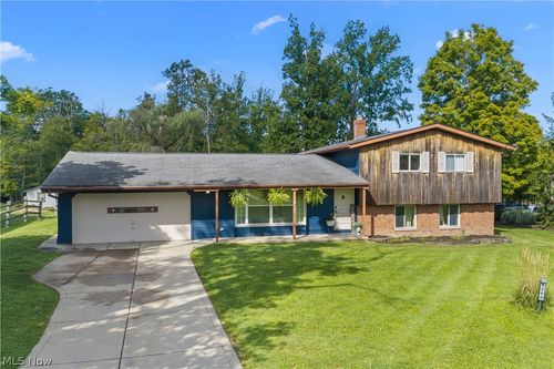 9260 Avery Rd, Broadview Heights, OH, 44147-3101 | Card Image