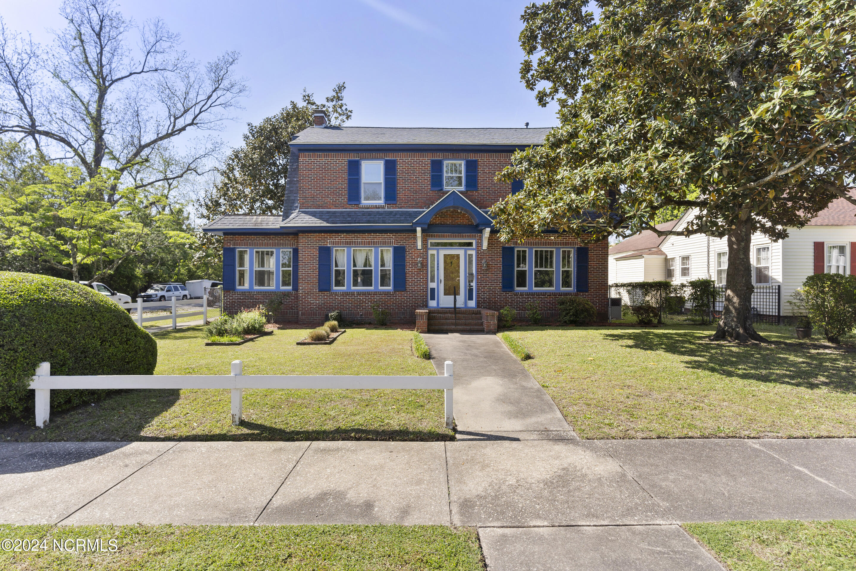 Chestnut St, Wilmington, NC 28401