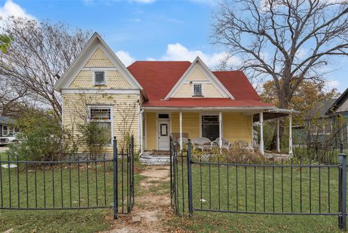 309 Poplar St, Italy, TX, 76651-3561 | Card Image