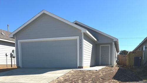 6922 Biotite Rdg, Elmendorf, TX, 78112-0477 | Card Image